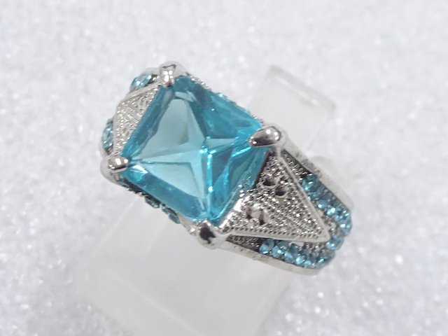 JAPANESE KIMONO / ANTIQUE COLORED STONE RING (SIZE 13)